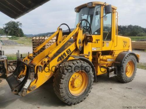 JCB 411 opinión y ficha técnica